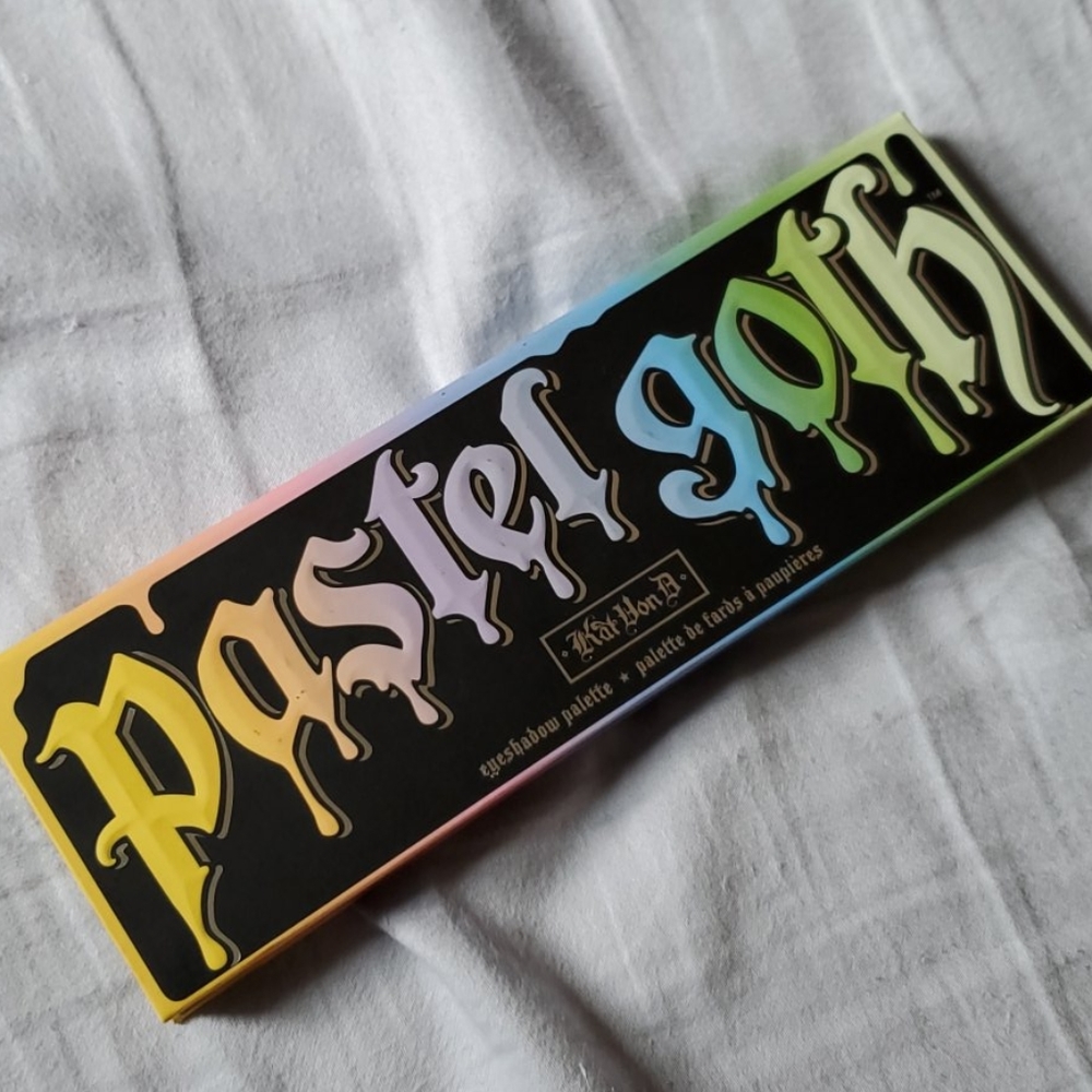 Kat Von D Pastel Goth Palette
